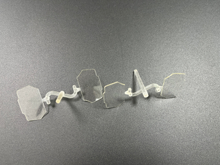 Прозрачная линза, изготовленная производителем инструментов для литья под давлением и услуг по литью пластмасс под давлением 